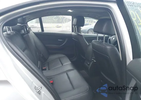 2011 BMW 328I z USA, uszkodzony, nr VIN WBAPH5G59BNM74831